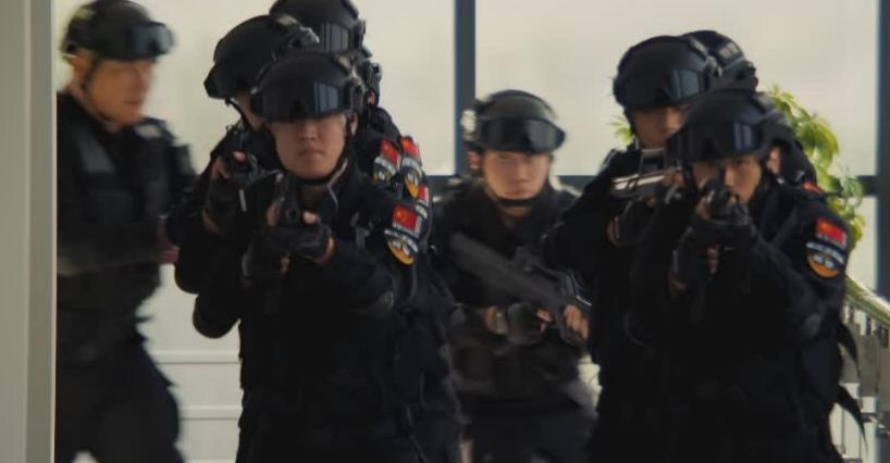 _《以法之名》36集大结局：秦锋牺牲，万海被害，洪亮开放式结局_《以法之名》36集大结局：秦锋牺牲，万海被害	，洪亮开放式结局