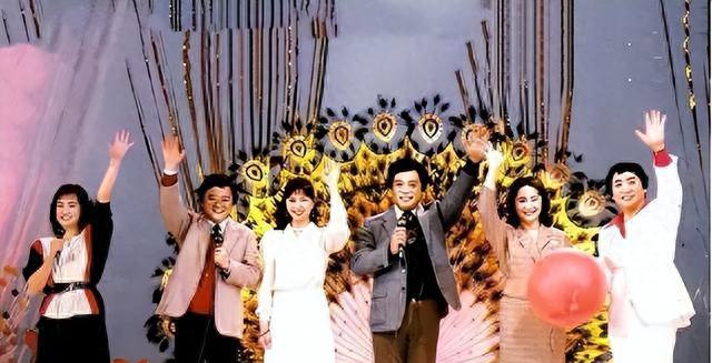 50年前的经典老歌，每一首都令人怀念，全部听过说明你老了！_50年前的经典老歌	，每一首都令人怀念，全部听过说明你老了！_